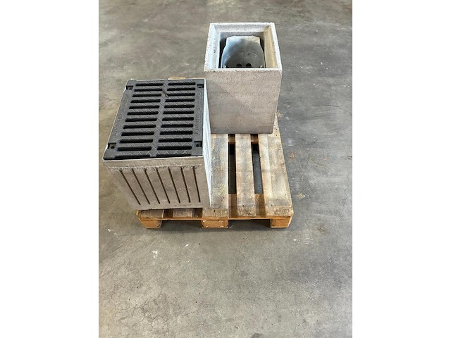 Kolk materiaal glasvezelversterkt beton incl. gietijzer rooster., hauraton faserfix point, ks40/40 - afbeelding 3 van  4