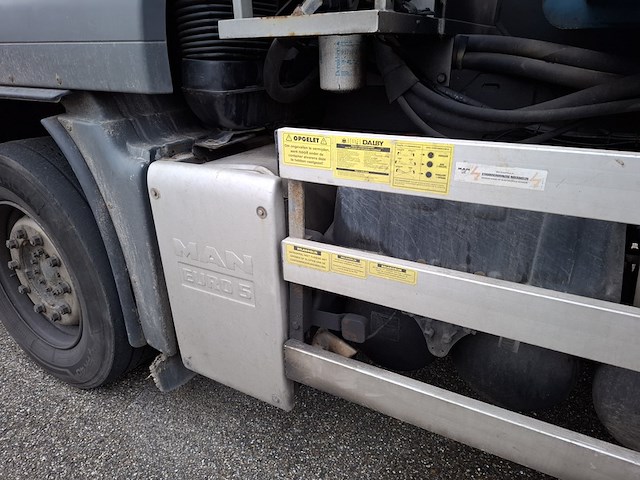 Kolkenzuiger man, tga 26.320 6x2-4 bl, bouwjaar 2008 - afbeelding 51 van  75