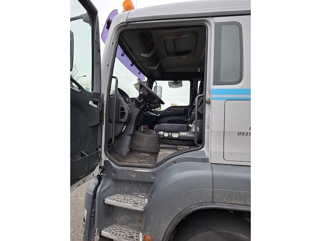 Kolkenzuiger man, tga 26.320 6x2-4 bl, bouwjaar 2008 - afbeelding 55 van  75