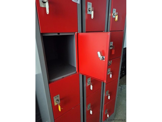 Kolom lockerkast - 50x32x180 cm - 3 stuks - afbeelding 3 van  4