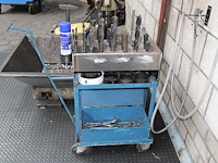 Kolomboormachine erlo tca4-45 met machineklem en onderdelen- / accessoirewagen. bouwjaar onbekend. - afbeelding 4 van  4