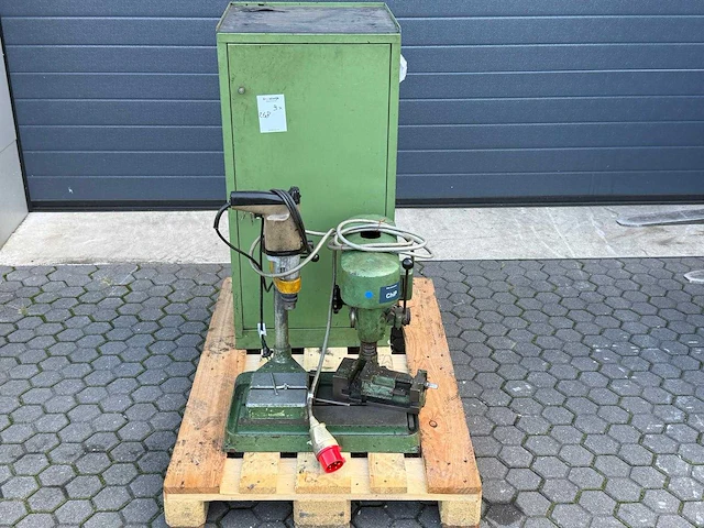 Kolomboormachines met werkplaatskast - boormachines en kast - afbeelding 1 van  5
