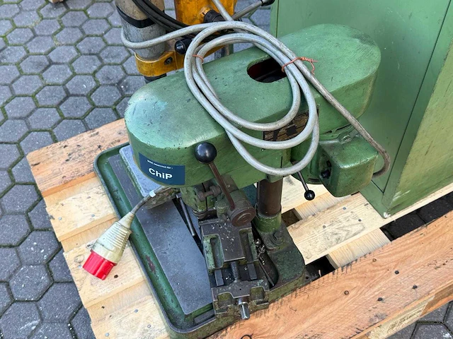 Kolomboormachines met werkplaatskast - boormachines en kast - afbeelding 2 van  5