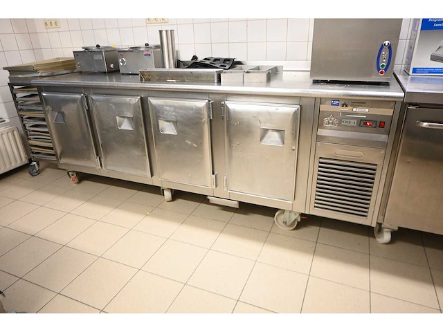 Koma kwb-4 mobiele rvs koelwerkbank - afbeelding 1 van  6