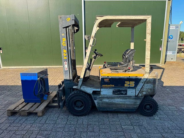 Komatsu - 1995 - fb25h-1e - vorkheftruck - afbeelding 11 van  14