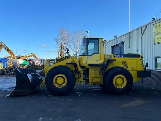 Komatsu - 2001 - wa-420 wheel loader - bulldozer - afbeelding 3 van  6
