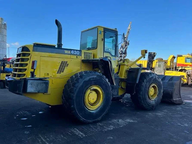 Komatsu - 2001 - wa-420 wheel loader - bulldozer - afbeelding 6 van  6