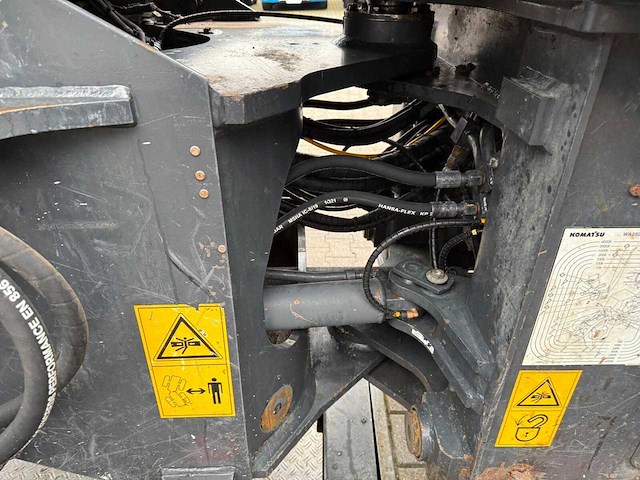 Komatsu - 2009 - wa250-6 - shovel - afbeelding 24 van  30