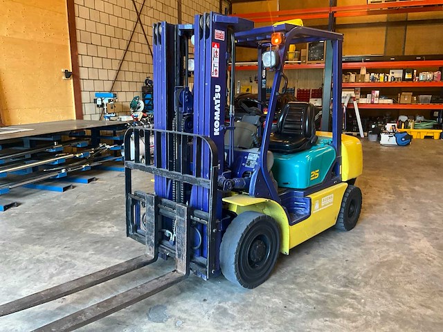 Komatsu - fd25t-12 - vorkheftruck - afbeelding 1 van  23