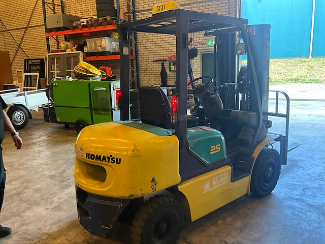 Komatsu - fd25t-12 - vorkheftruck - afbeelding 20 van  23