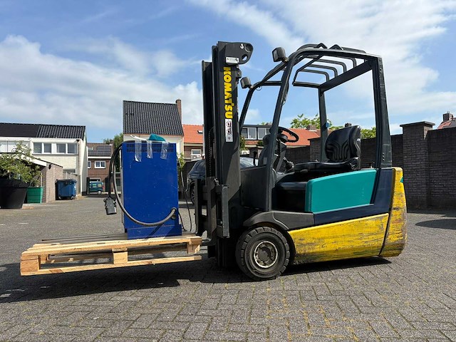 Komatsu - vorkheftruck - afbeelding 1 van  16