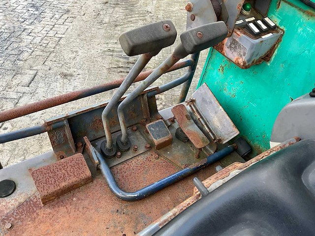 Komatsu cd30r-1 roterende rupsdumper - afbeelding 4 van  25