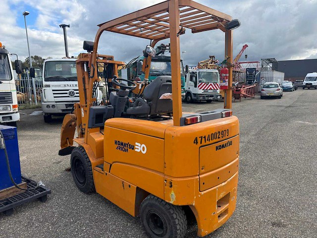Komatsu fb30ex-8 3000kg vorkheftruck met klem en rotator - afbeelding 9 van  15