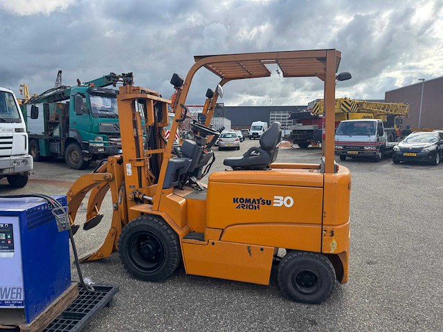 Komatsu fb30ex-8 3000kg vorkheftruck met klem en rotator - afbeelding 6 van  12