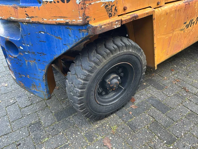 Komatsu fd35 vorkheftruck - afbeelding 15 van  18