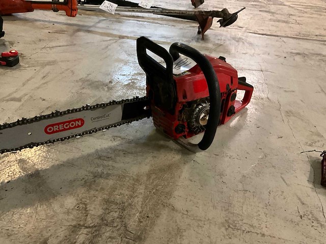 Komatsu kettingzaag - afbeelding 4 van  5