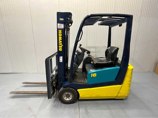 Komatsu vorkheftruck- triplex - freelift - sideshift - acculader - afbeelding 9 van  22