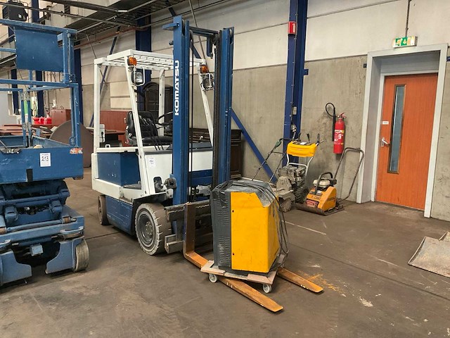 Komatsu vorkheftruck - afbeelding 1 van  15