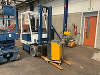 Komatsu vorkheftruck - afbeelding 1 van  15