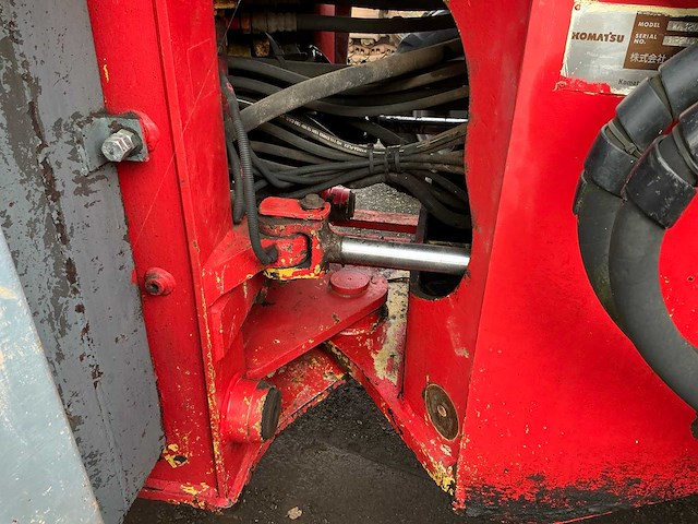 Komatsu wa320-3h shovel defect - afbeelding 6 van  44