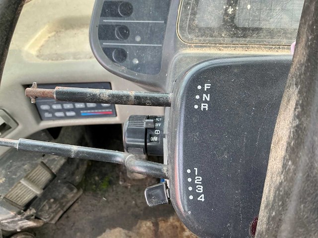 Komatsu wa320-3h shovel defect - afbeelding 24 van  39