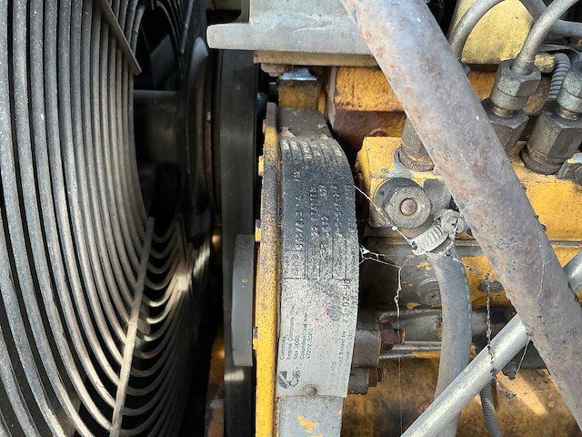 Komatsu wa320-3h shovel defect - afbeelding 34 van  39