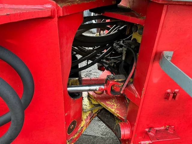 Komatsu wa320-3h shovel defect - afbeelding 7 van  44