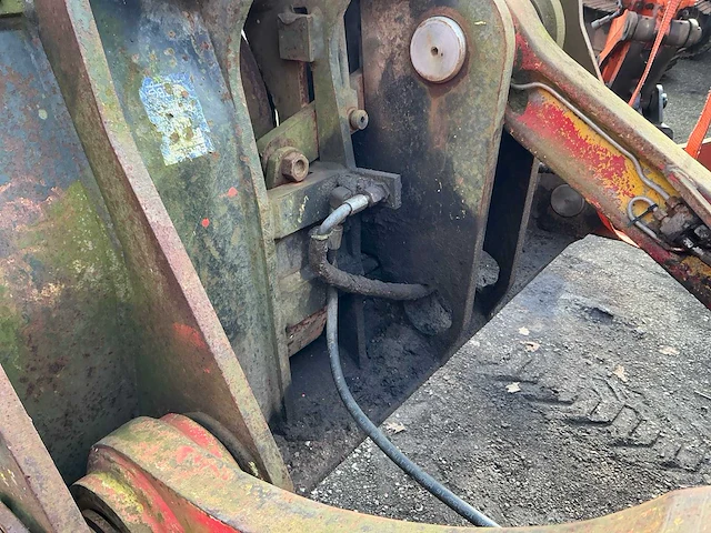 Komatsu wa320-3h shovel defect - afbeelding 13 van  44