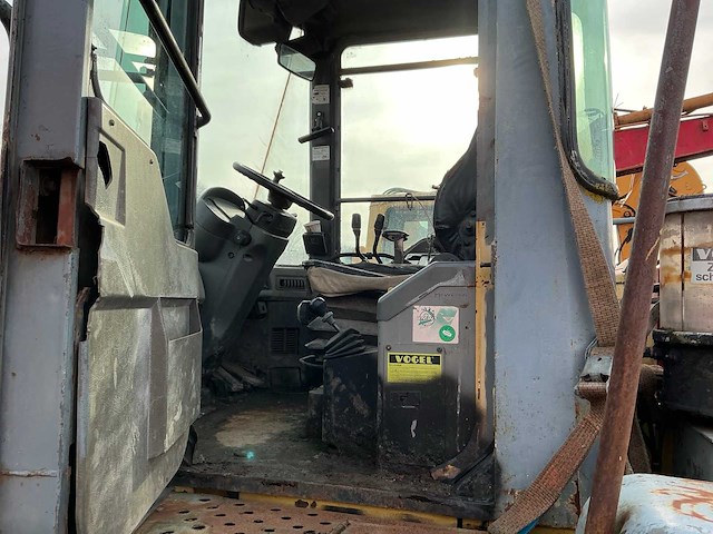 Komatsu wa320-3h shovel defect - afbeelding 18 van  44