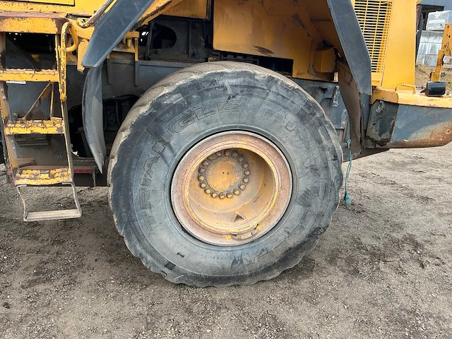 Komatsu wa380 shovel - afbeelding 22 van  49