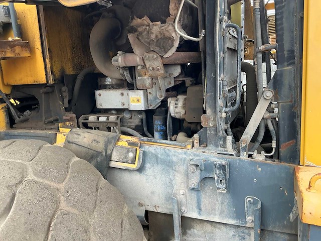 Komatsu wa380 shovel - afbeelding 11 van  49