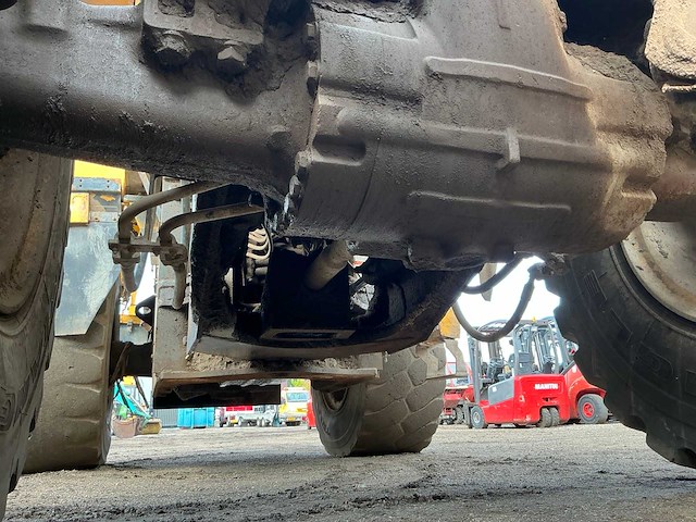 Komatsu wa380 shovel - afbeelding 6 van  49