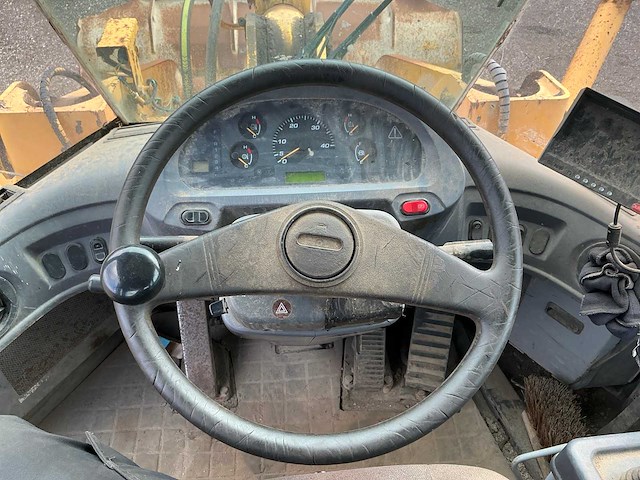 Komatsu wa380 shovel - afbeelding 13 van  27