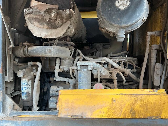 Komatsu wa380 shovel - afbeelding 22 van  27