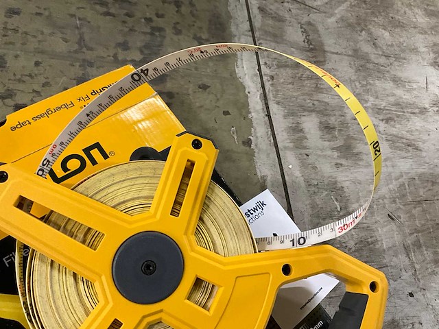 Komelon unigrip 30m rolmaat - afbeelding 4 van  5