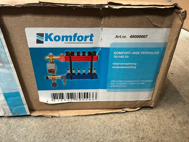 Komfort 4800 (7 groeps) vloerverwarming verdeler - afbeelding 1 van  2
