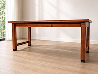 Komo eetkamertafel