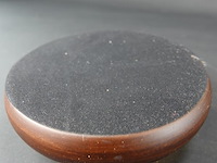 Kompas in koperen montuur en in hout gevat - afbeelding 5 van  5