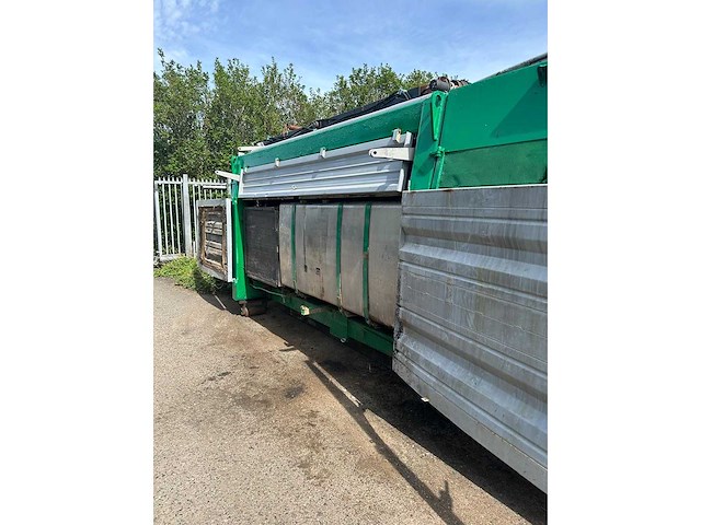 Komptech - 2000 - crambo 5000 - versnipperaar - afbeelding 4 van  13