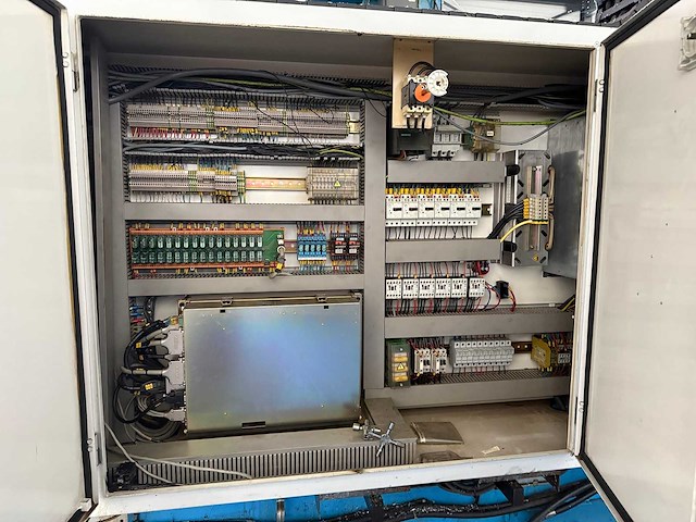 Kondia - 1998 - hm1060 - cnc verticaal bewerkingscentrum - afbeelding 7 van  15