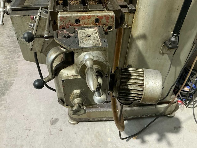 Kondia fv1 bedfreesmachines met beweegbare kolom - afbeelding 7 van  19