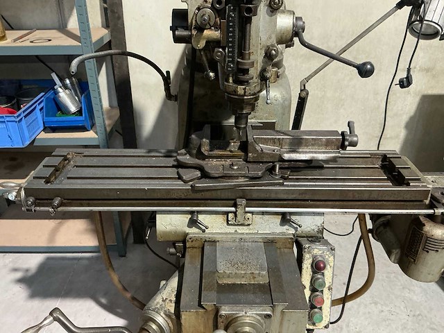 Kondia fv1 bedfreesmachines met beweegbare kolom - afbeelding 14 van  19