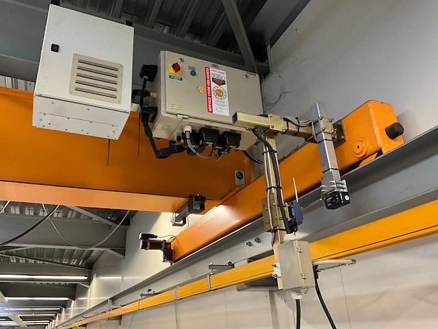 Konecranes jc6834 enkelligger bovenloopkraan 1250kg ton v.v. xn loopcat met elektro kettingtakel + 77 meter m1 kraanbaan - afbeelding 8 van  16