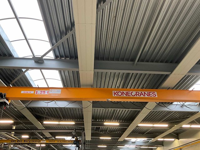 Konecranes jc6834 enkelligger bovenloopkraan 1250kg ton v.v. xn loopcat met elektro kettingtakel + 77 meter m1 kraanbaan - afbeelding 10 van  16