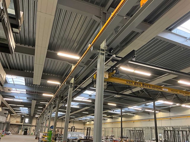 Konecranes jc6835 enkelligger bovenloopkraan 5000kg v.v. ctx400 loopcat met elektro staaldraadtakel + 77 meter m1 kraanbaan - afbeelding 2 van  24