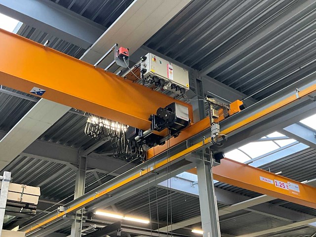 Konecranes jc6835 enkelligger bovenloopkraan 5000kg v.v. ctx400 loopcat met elektro staaldraadtakel + 77 meter m1 kraanbaan - afbeelding 19 van  24