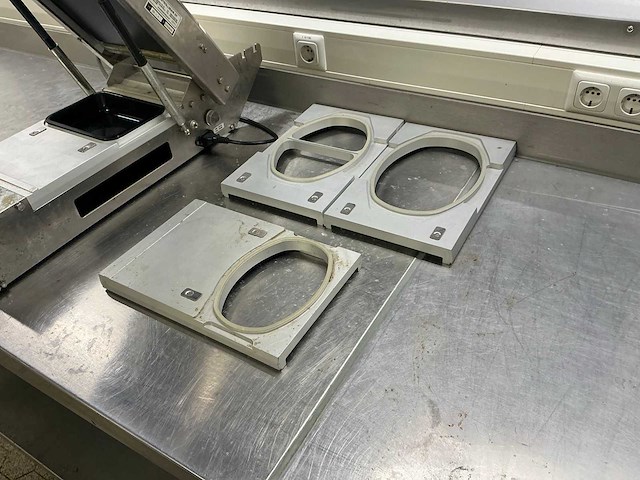 Koneteollisuus oy hb-4 traysealer - afbeelding 3 van  5