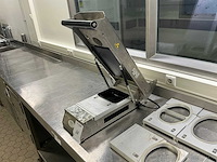 Koneteollisuus oy hb-4 traysealer - afbeelding 2 van  5