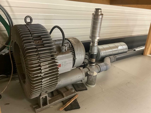 Kongsberg i-xl24 esko multicut cnc snijmachine - afbeelding 7 van  28