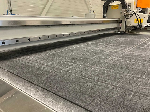 Kongsberg i-xl24 esko multicut cnc snijmachine - afbeelding 11 van  28